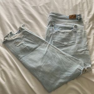 American Eagle mom Jean